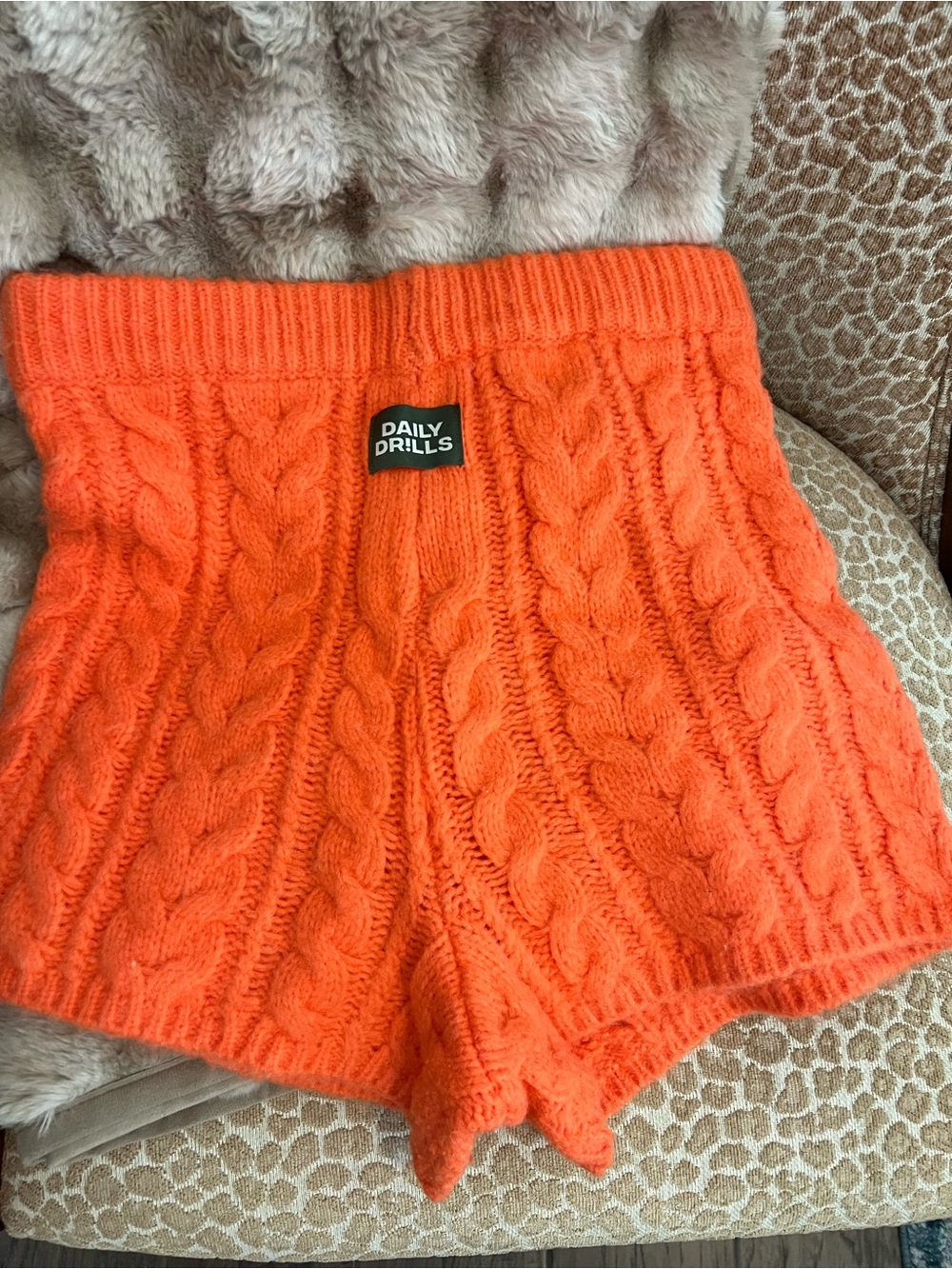 Daily Drills Orange Cable Knit Women’s Shorts M/L